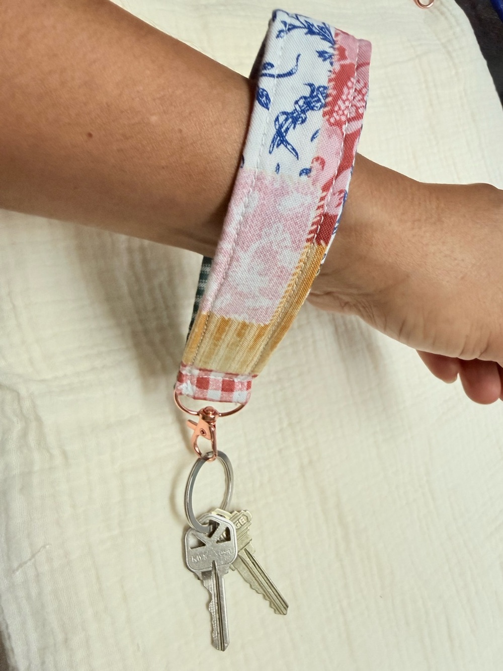 Handmade Patchwork Pink Multi Wristlet Key & Card Holder Strap 3 Pieces - Picture 4 of 10